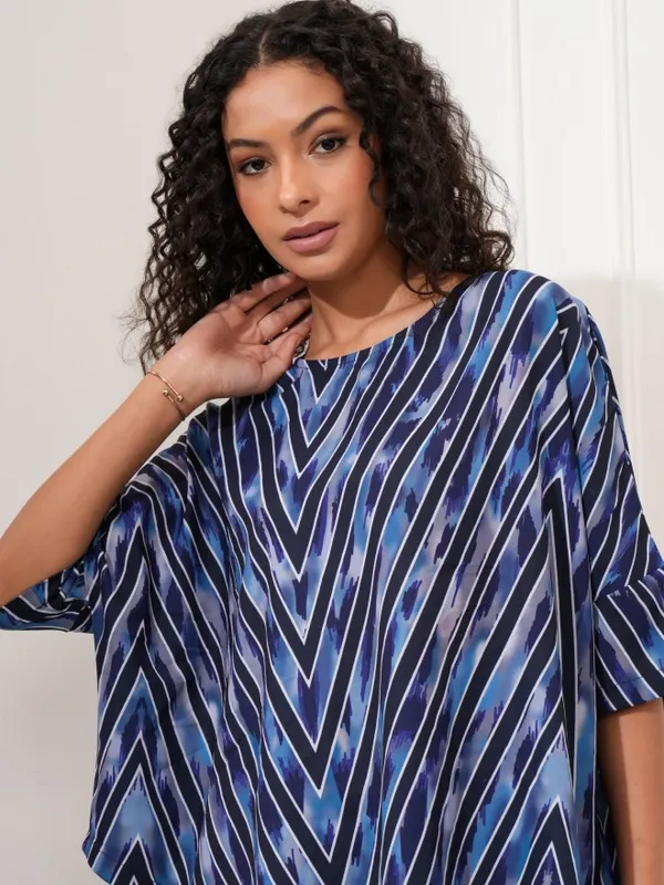 Tokyo Talkies Women Blue Printed Asymmetrical Hem Top