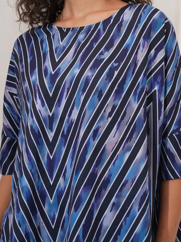 Tokyo Talkies Women Blue Printed Asymmetrical Hem Top