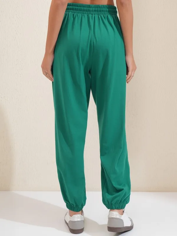 Tokyo Talkies Women Green Regular Solid Joggers