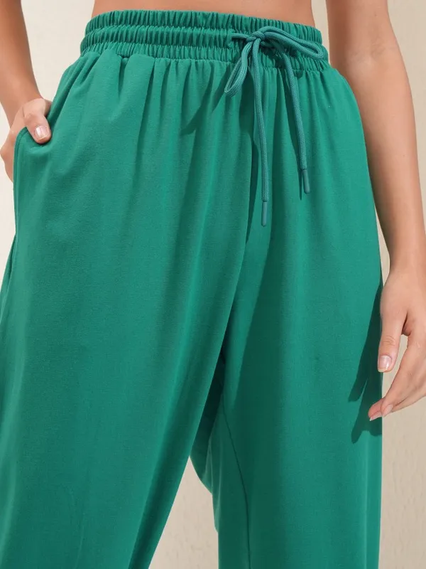Tokyo Talkies Women Green Regular Solid Joggers
