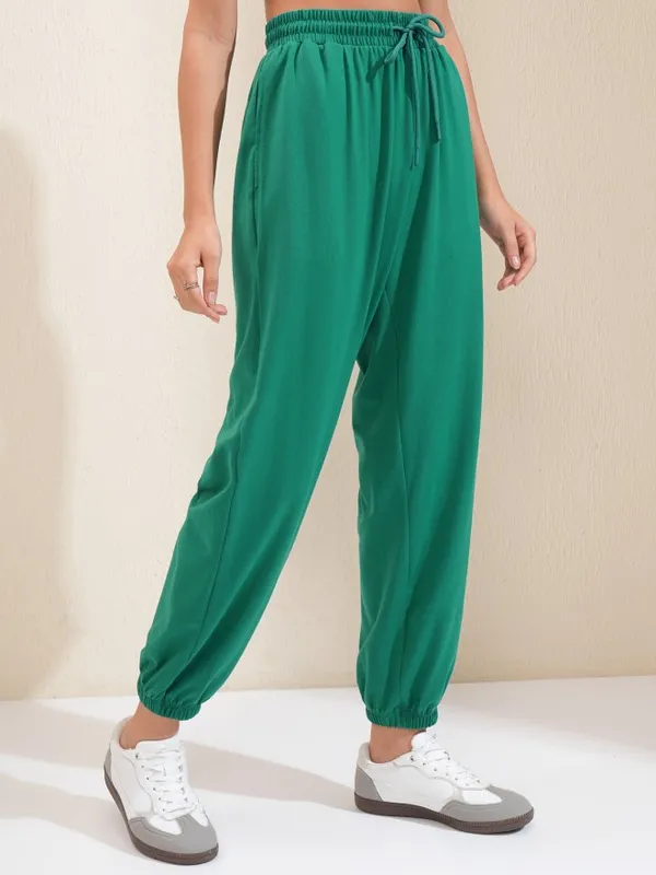 Tokyo Talkies Women Green Regular Solid Joggers