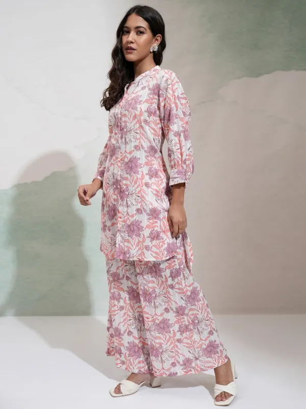 Vishudh Women White Top With Palazzos