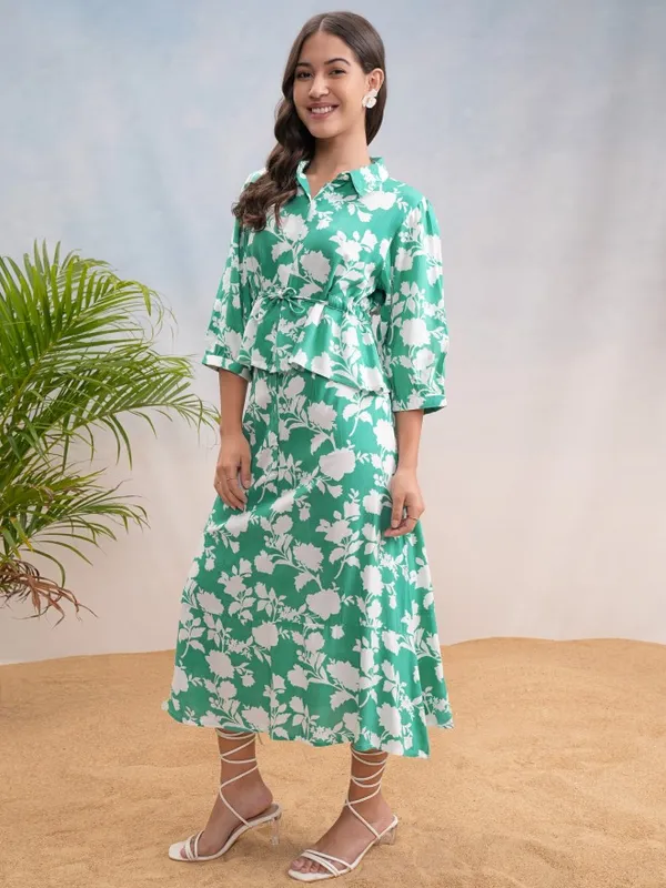 Vishudh Women Green Top With Skirt