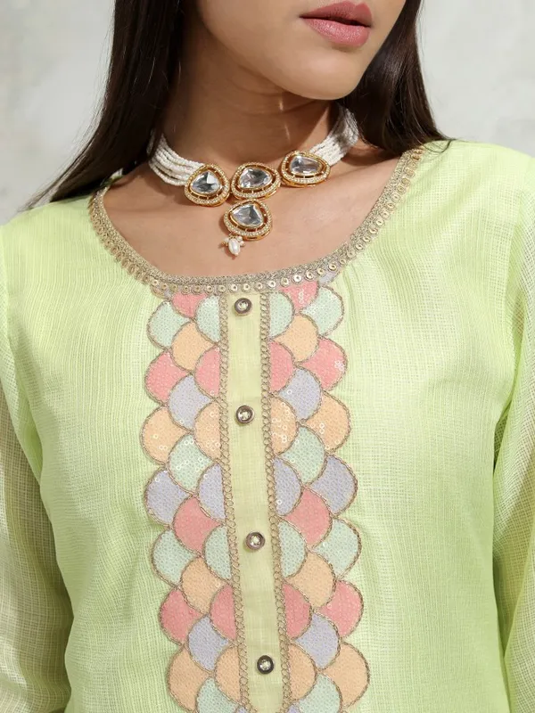 Women Kurta Trousers