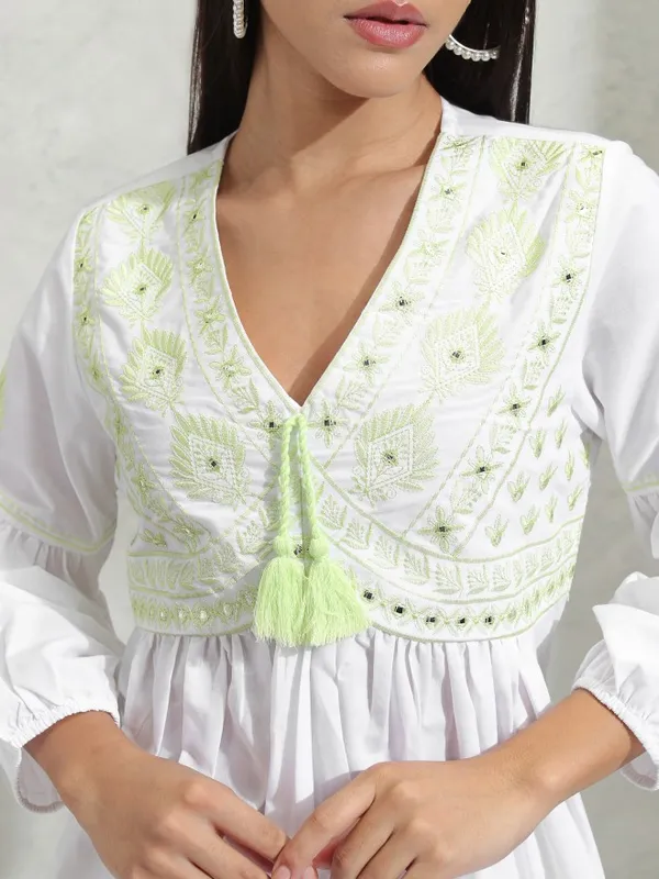 Vishudh Women White Embroidered A-Line Top