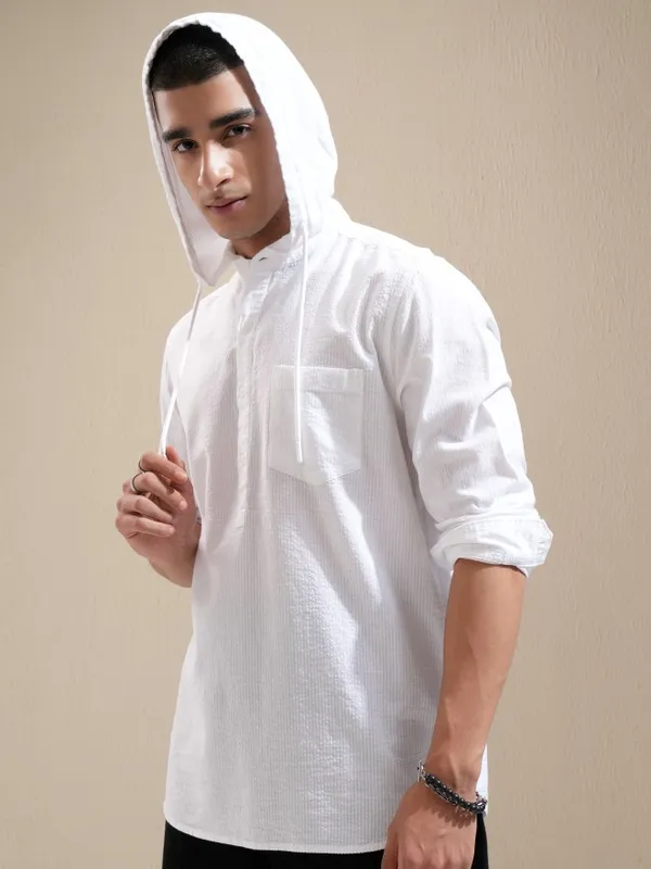 Highlander Men White Textured Relaxed Fit Casual Shirt