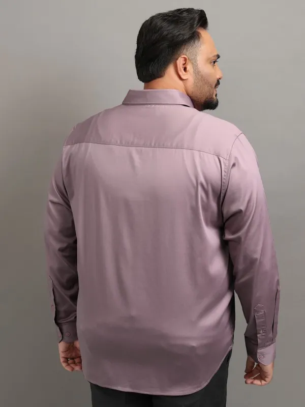 Xtra Ordinary By Highlander Men Mauve Solid Regular Fit Casual Shirt