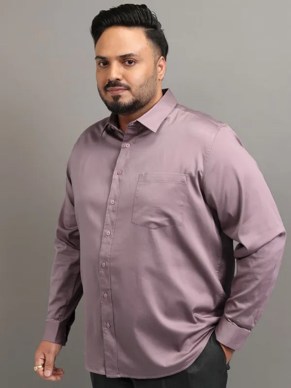 Xtra Ordinary By Highlander Men Mauve Solid Regular Fit Casual Shirt