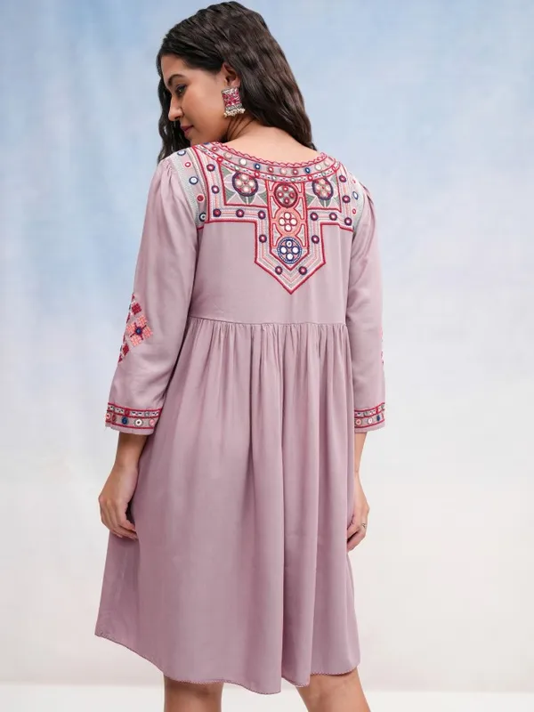 Vishudh women Mauve Embroidered A-Line Dress