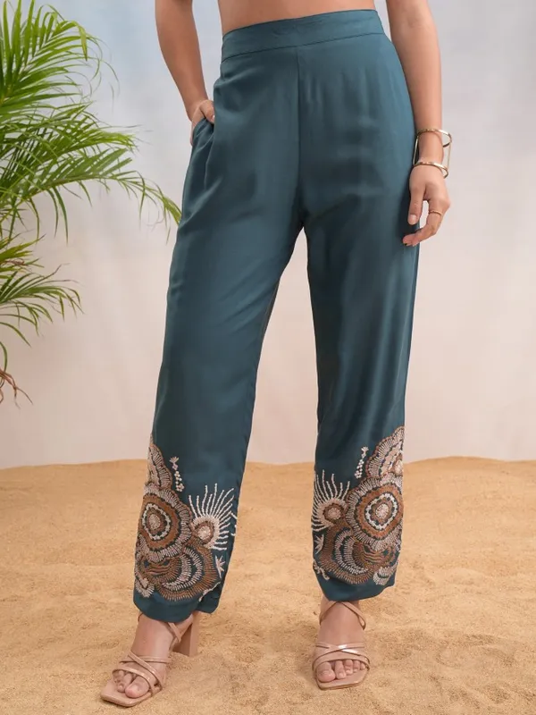 Vishudh Women Teal Top With Trouser