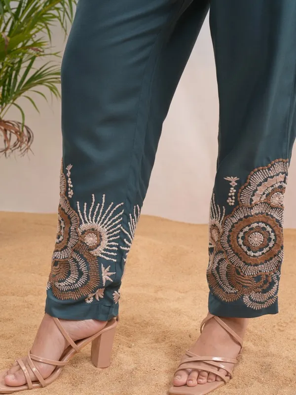 Vishudh Women Teal Top With Trouser