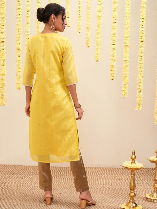 Vishudh Women Yellow Printed Straight Kurta