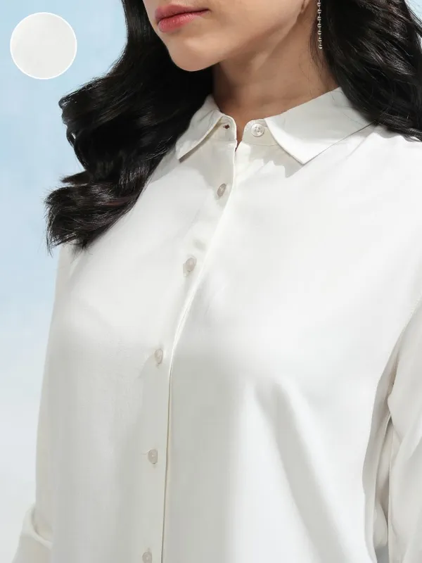 Women Solid Casual Shirt