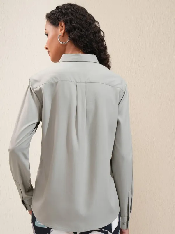 Tokyo Talkies Women Grey Solid Regular Fit Casual Shirt