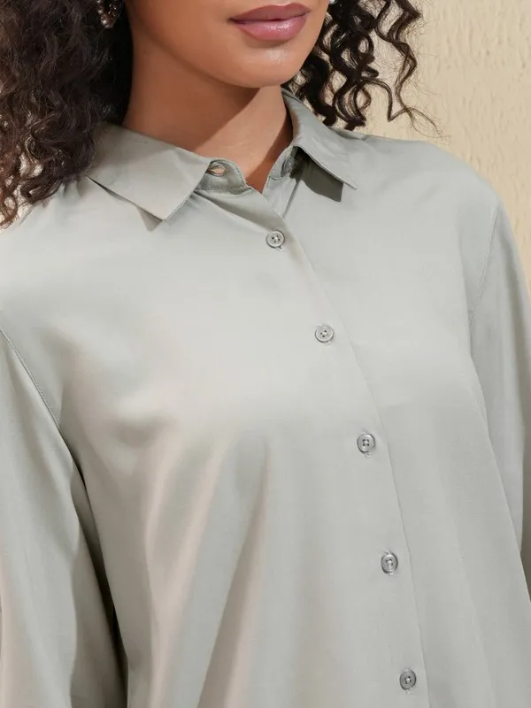 Tokyo Talkies Women Grey Solid Regular Fit Casual Shirt