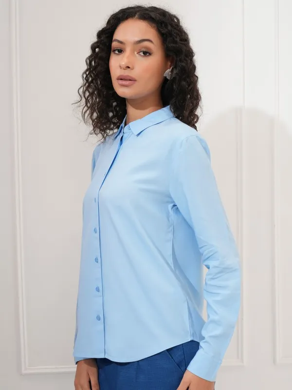 Women Solid Regular Fit Casual Shirt