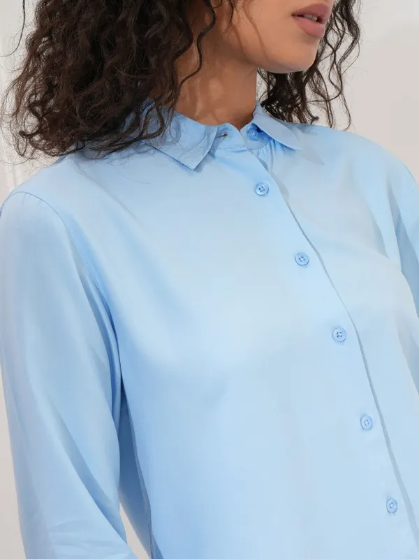 Women Solid Regular Fit Casual Shirt