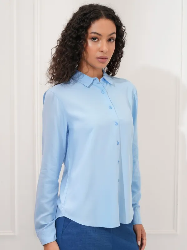 Women Solid Regular Fit Casual Shirt