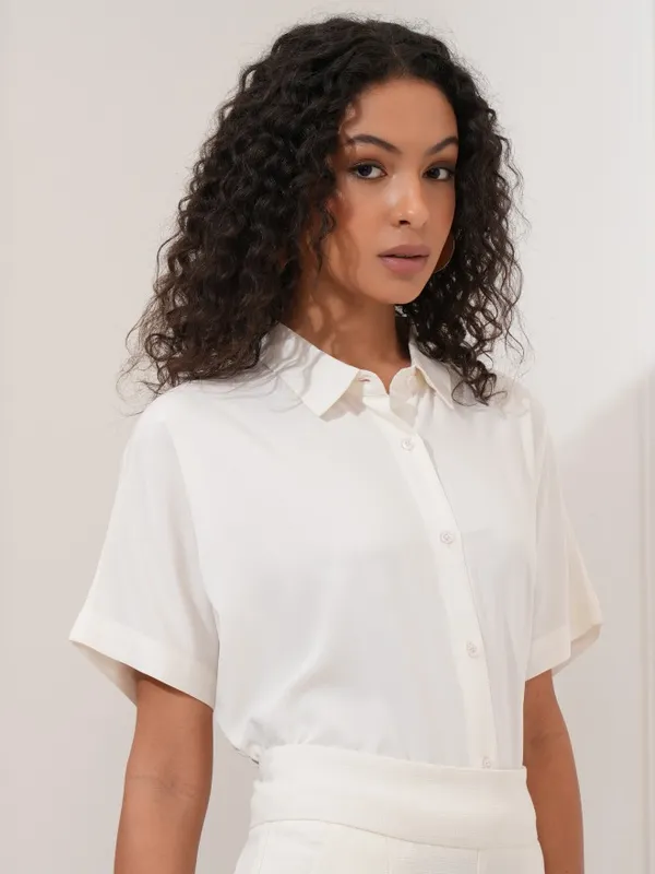Tokyo Talkies Women Off White Solid Regular Fit Casual Shirt