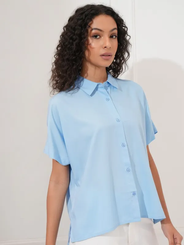 Tokyo Talkies Women Blue Solid Regular Fit Casual Shirt