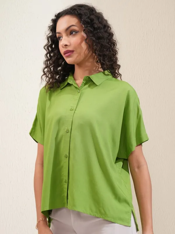 Tokyo Talkies Women Green Solid Regular Fit Casual Shirt