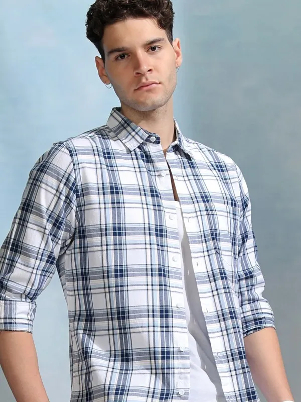 Ketch Men White Checked Regular Fit Casual Shirt