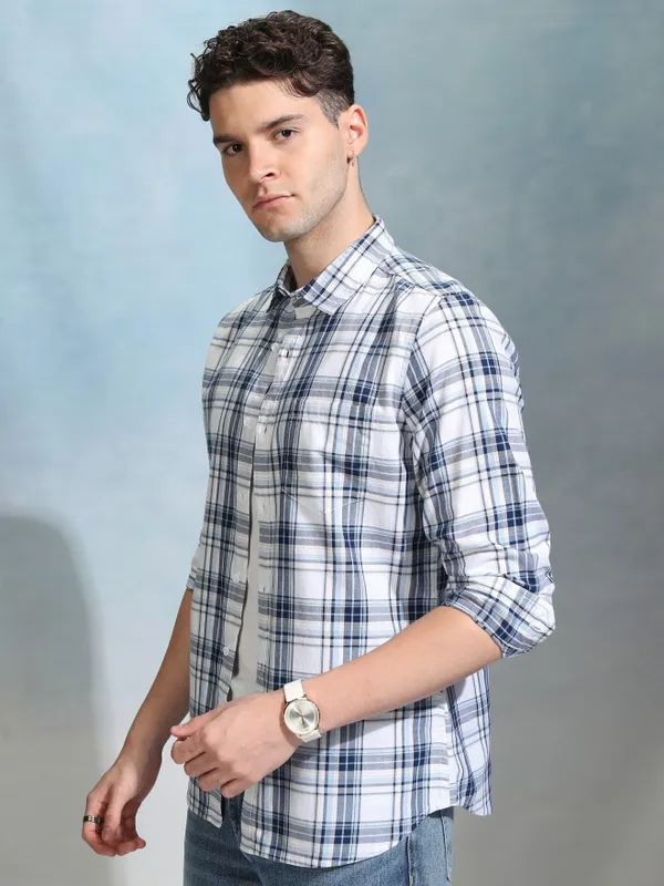 Ketch Men White Checked Regular Fit Casual Shirt