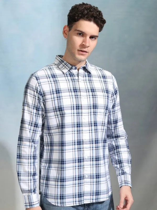 Ketch Men White Checked Regular Fit Casual Shirt