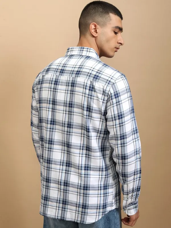Ketch Men White Checked Regular Fit Casual Shirt