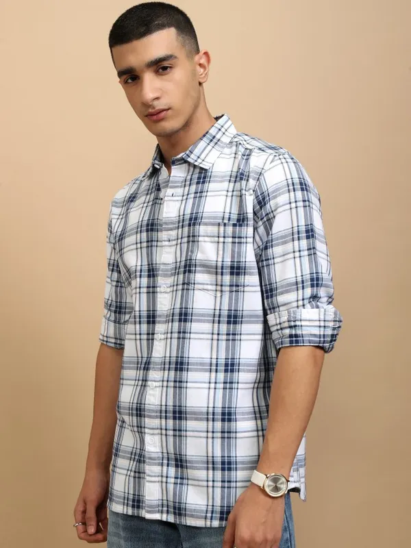 Ketch Men White Checked Regular Fit Casual Shirt