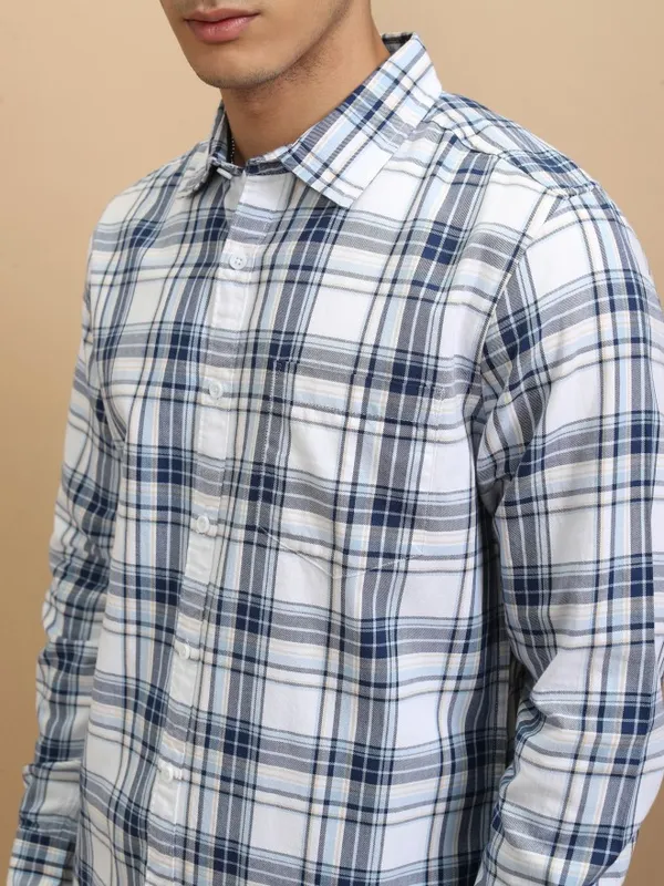 Ketch Men White Checked Regular Fit Casual Shirt