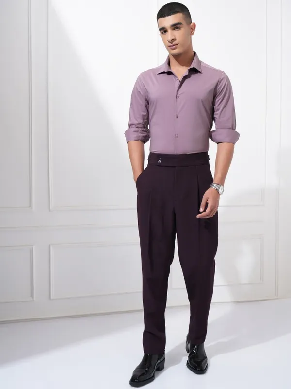 Highlander Men Pink Solid Slim Fit Casual Shirt