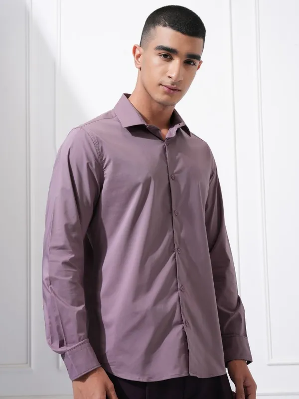 Highlander Men Pink Solid Slim Fit Casual Shirt