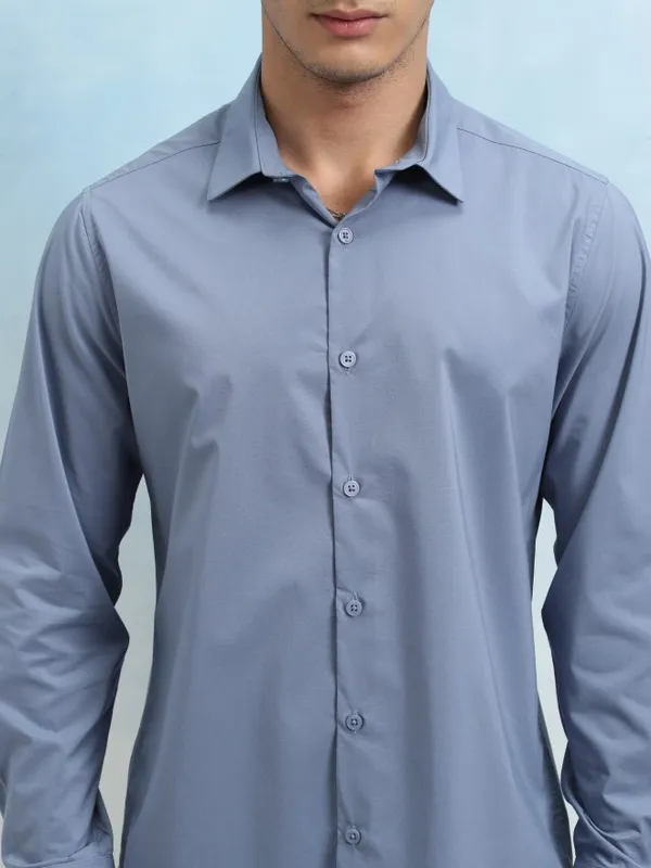 Men Slim Fit Casual Shirt