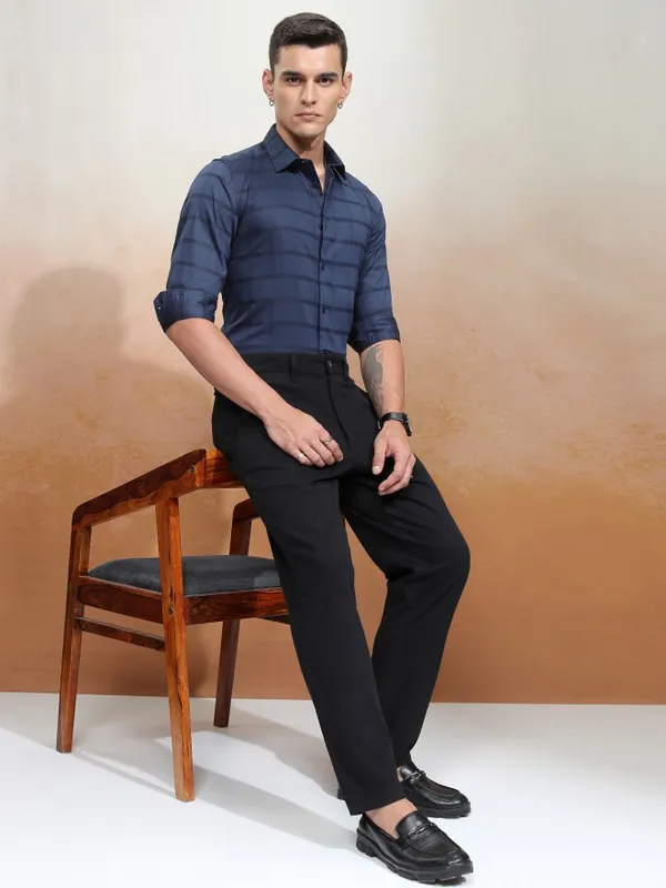 Highlander Men Navy Blue Striped Slim Fit Casual Shirt