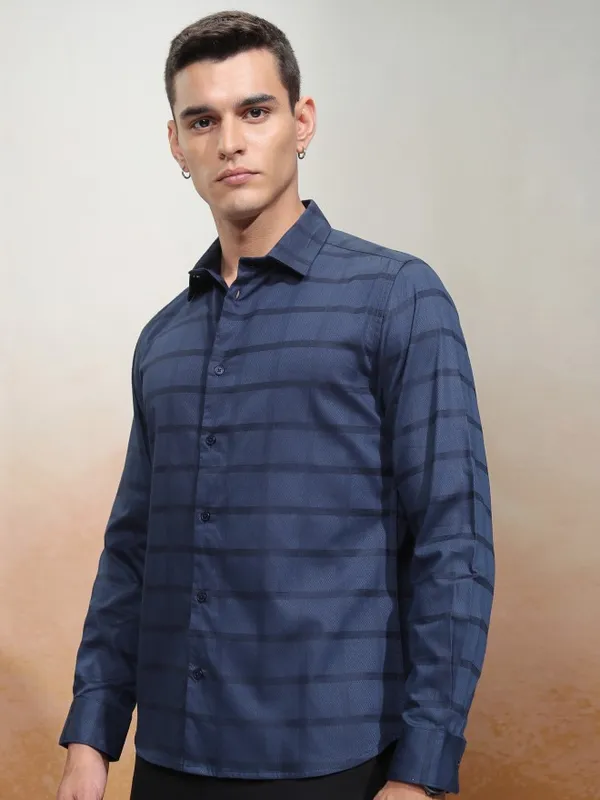 Highlander Men Navy Blue Striped Slim Fit Casual Shirt