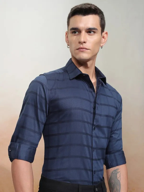 Highlander Men Navy Blue Striped Slim Fit Casual Shirt