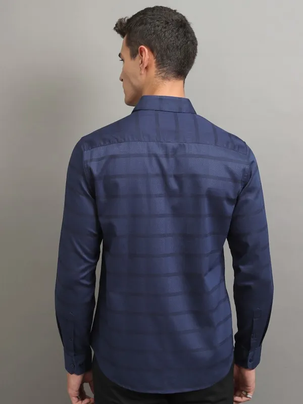 Highlander Men Navy Blue Striped Slim Fit Casual Shirt