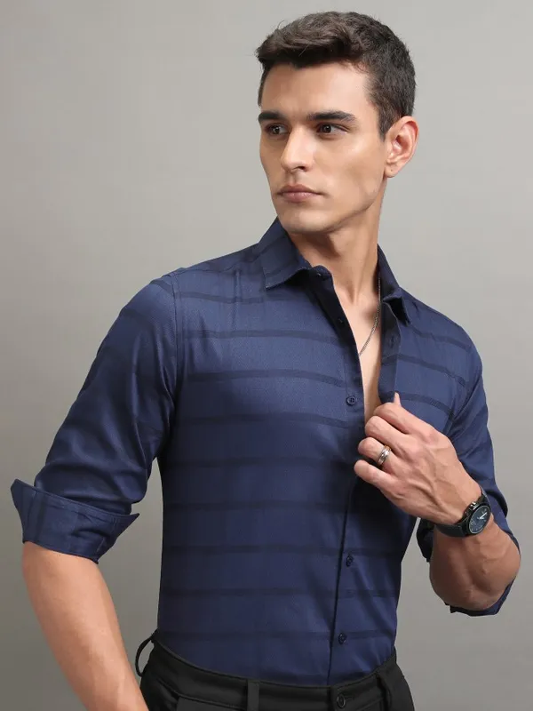 Highlander Men Navy Blue Striped Slim Fit Casual Shirt
