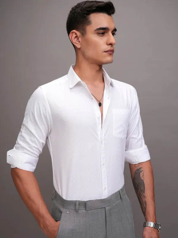 Highlander Men White Textured Slim Fit Casual Shirt