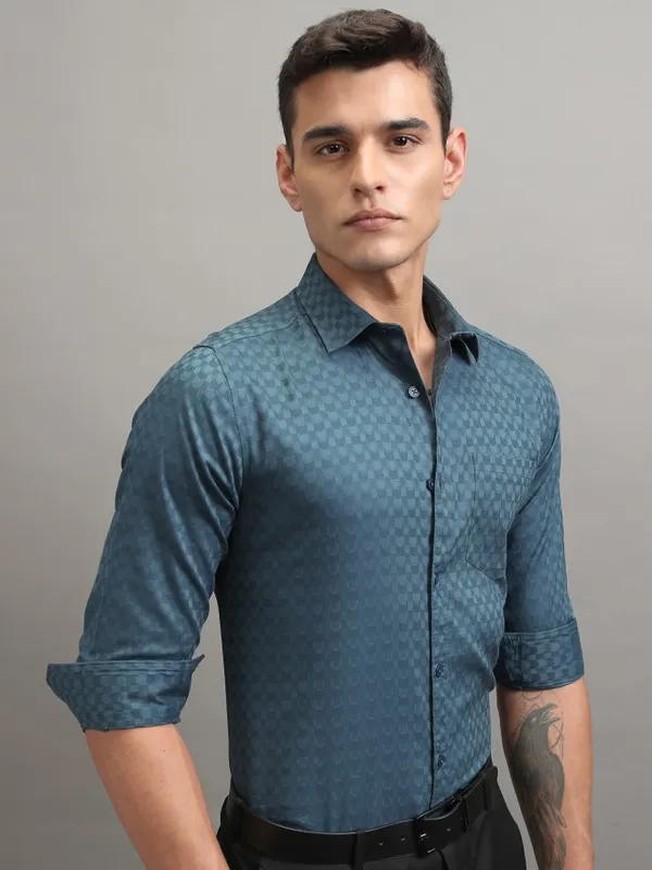 Highlander Men Blue Textured Slim Fit Casual Shirt