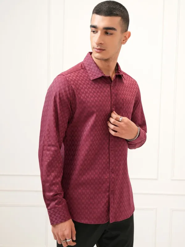 Highlander Men Maroon Textured Slim Fit Casual Shirt