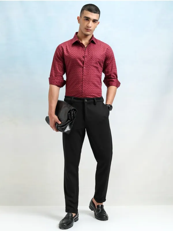 Highlander Men Red Textured Slim Fit Casual Shirt