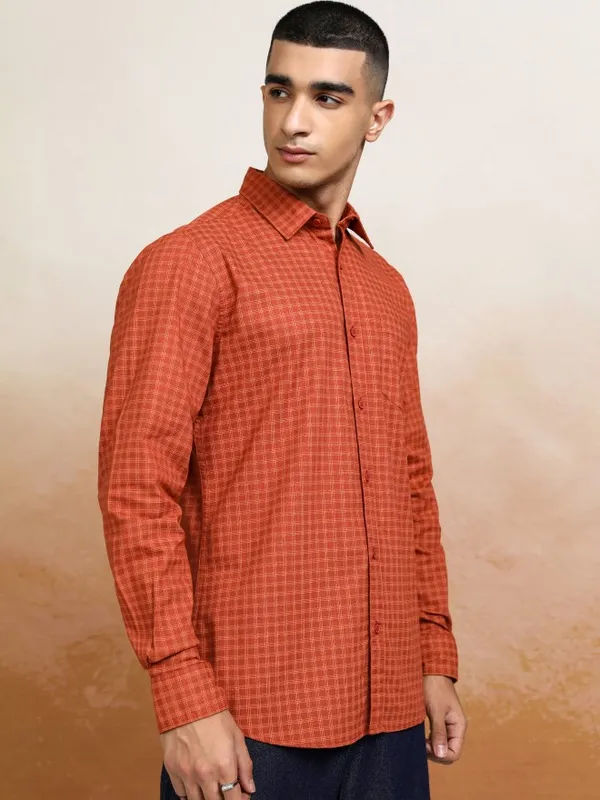 Highlander Men Rust Checked Regular Fit Casual Shirt