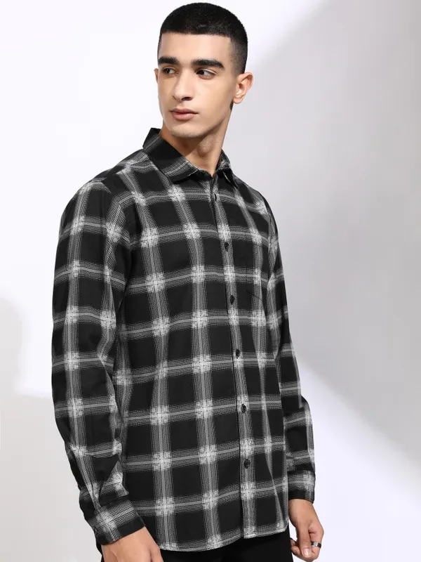 Highlander Men Black Checked Regular Fit Casual Shirt