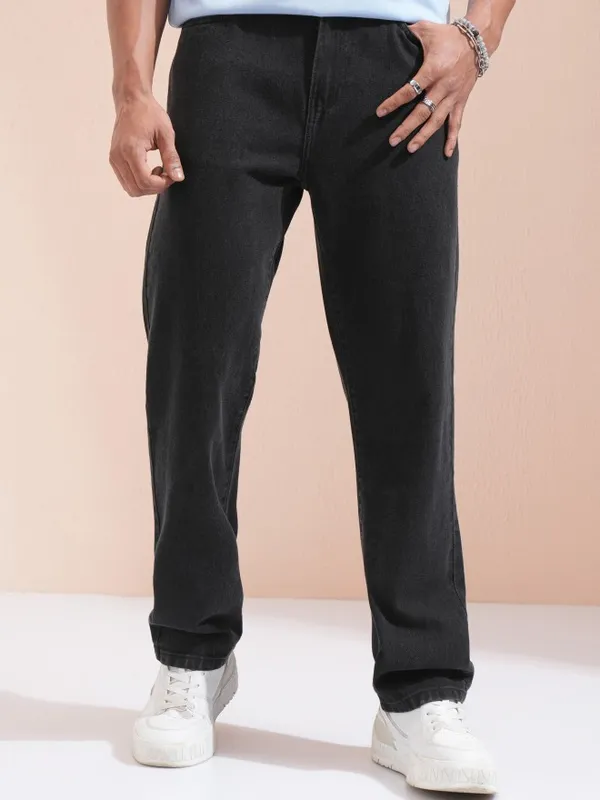 Highlander Men Black Straight Fit Jeans