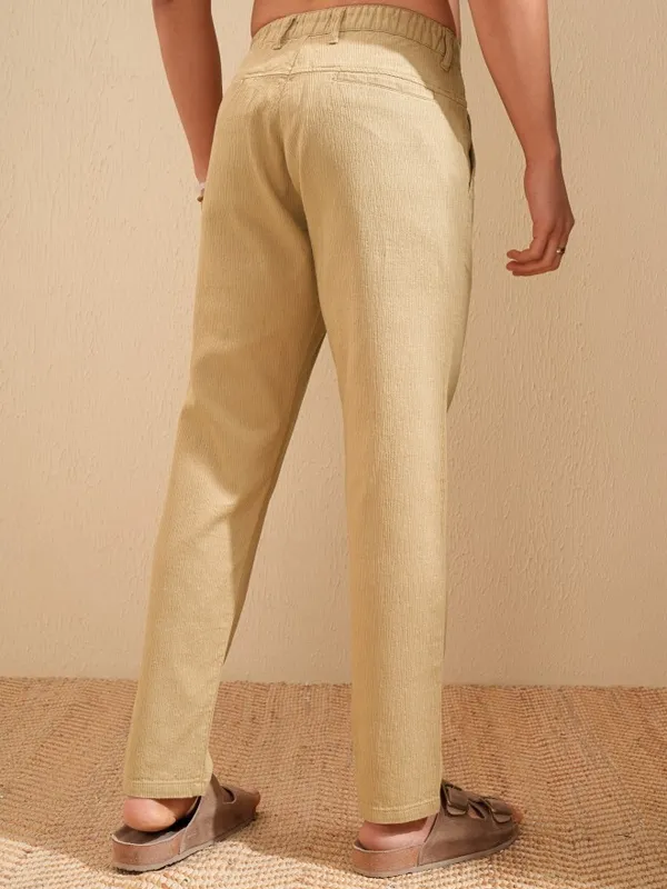 Highlander Men Red Slim Fit Solid Chinos