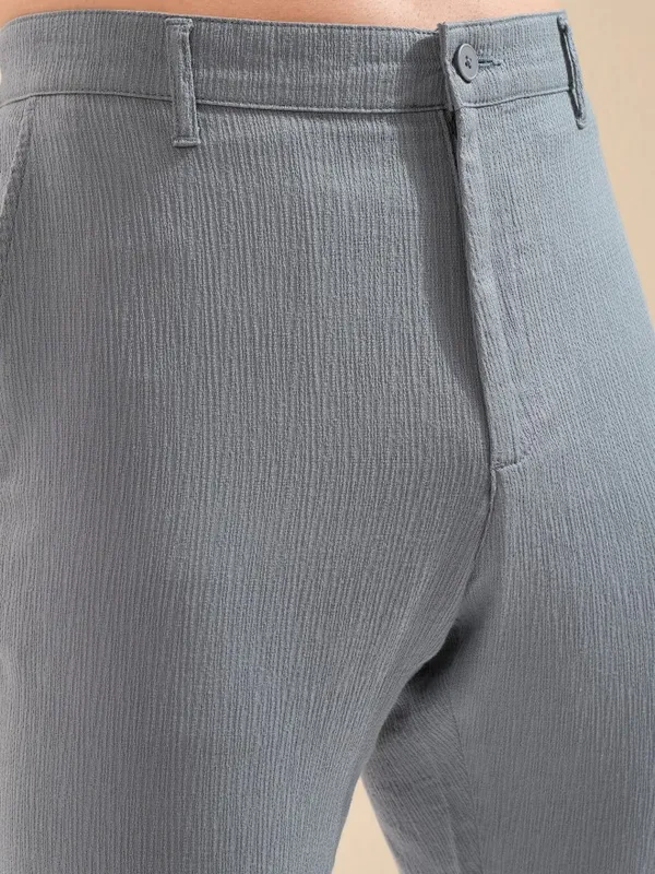 Highlander Men Grey Straight Fit Trousers