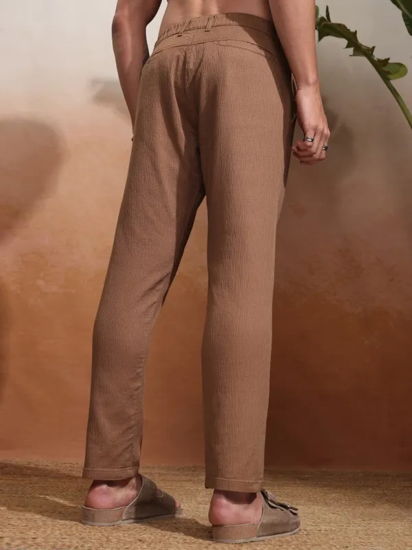 Highlander Men Brown Slim Fit Solid Chinos
