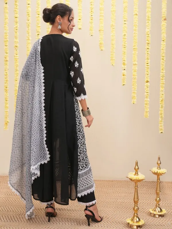 Vishudh Women Black Embroidered Kurta With Trouser And Dupatta